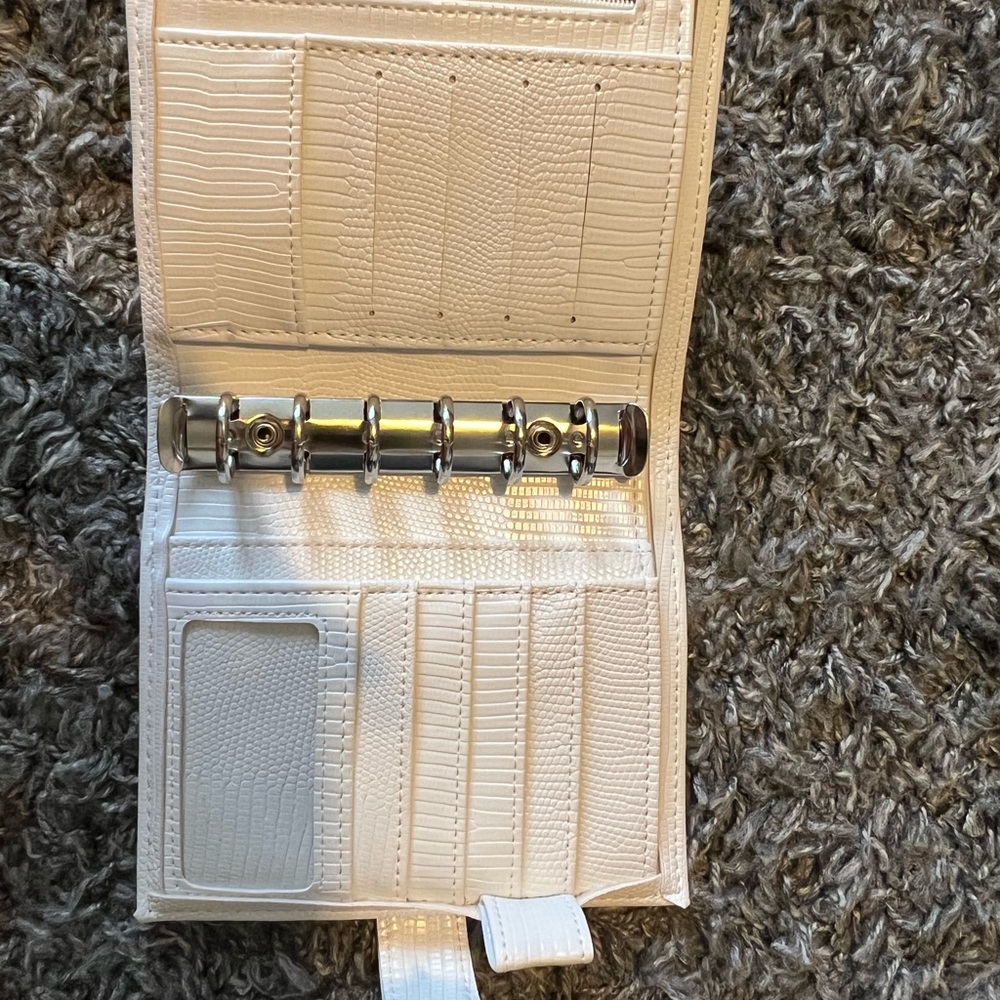 A7 cash wallet